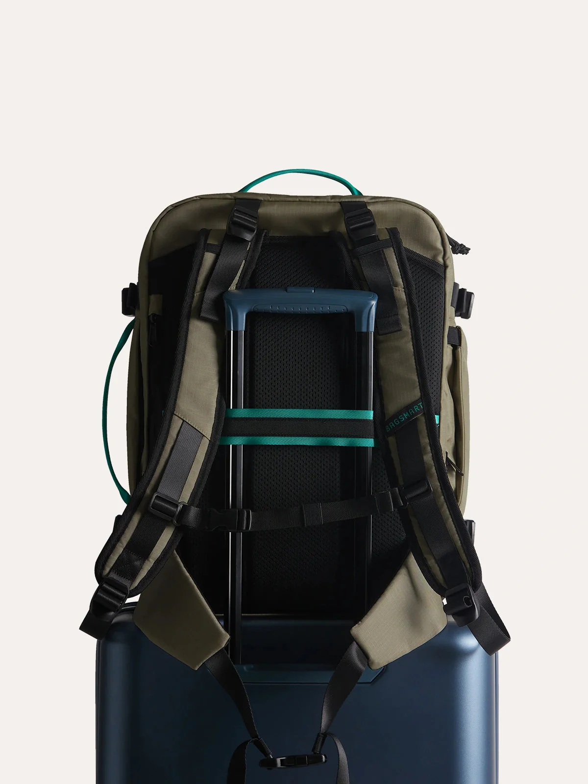 Blast Pro 40L Travel Backpack - Image 12