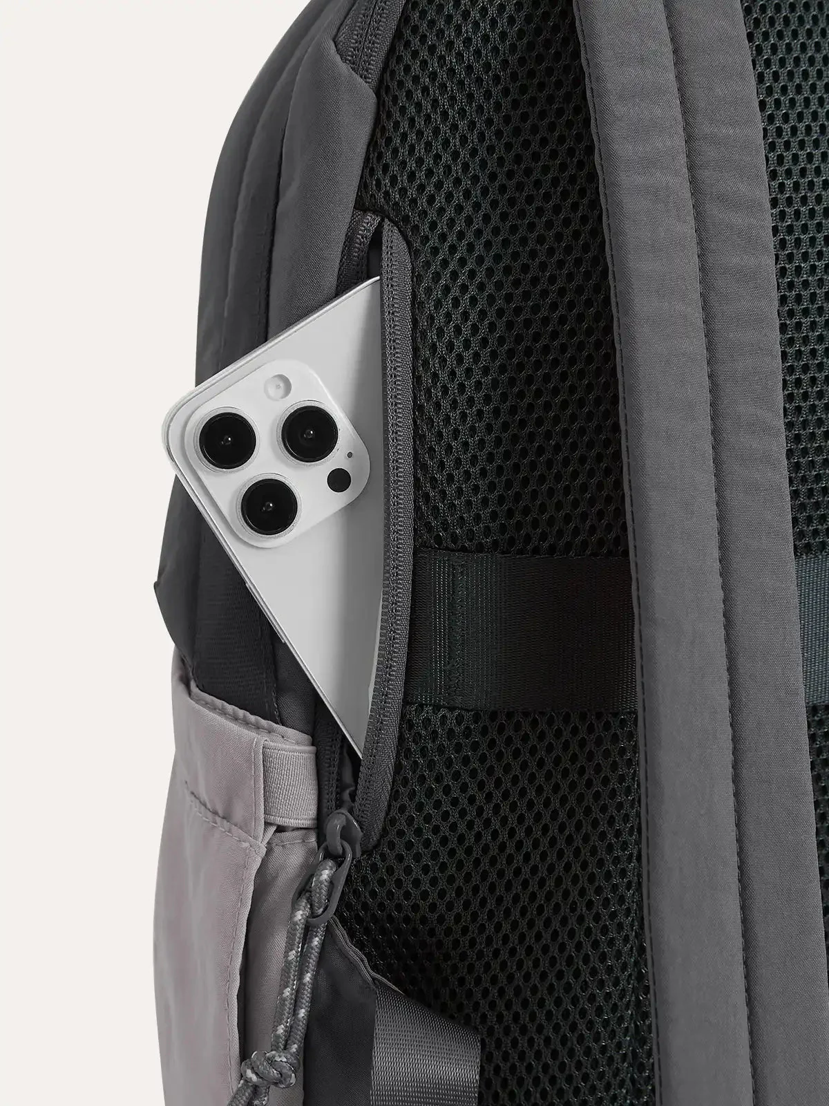 Crush 18L Backpack - Image 18