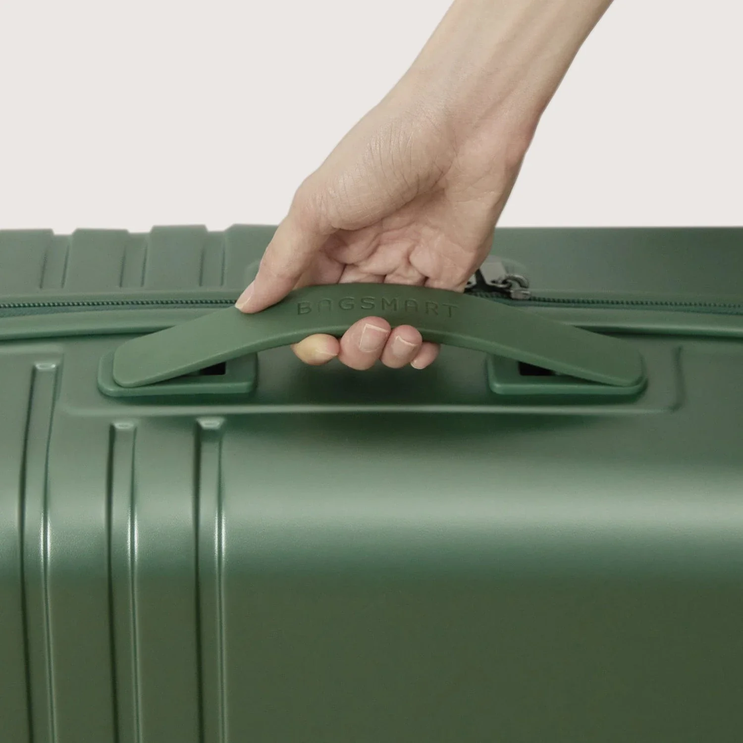 (FREE GIFT) Getaway 19" Carry-On - Image 12