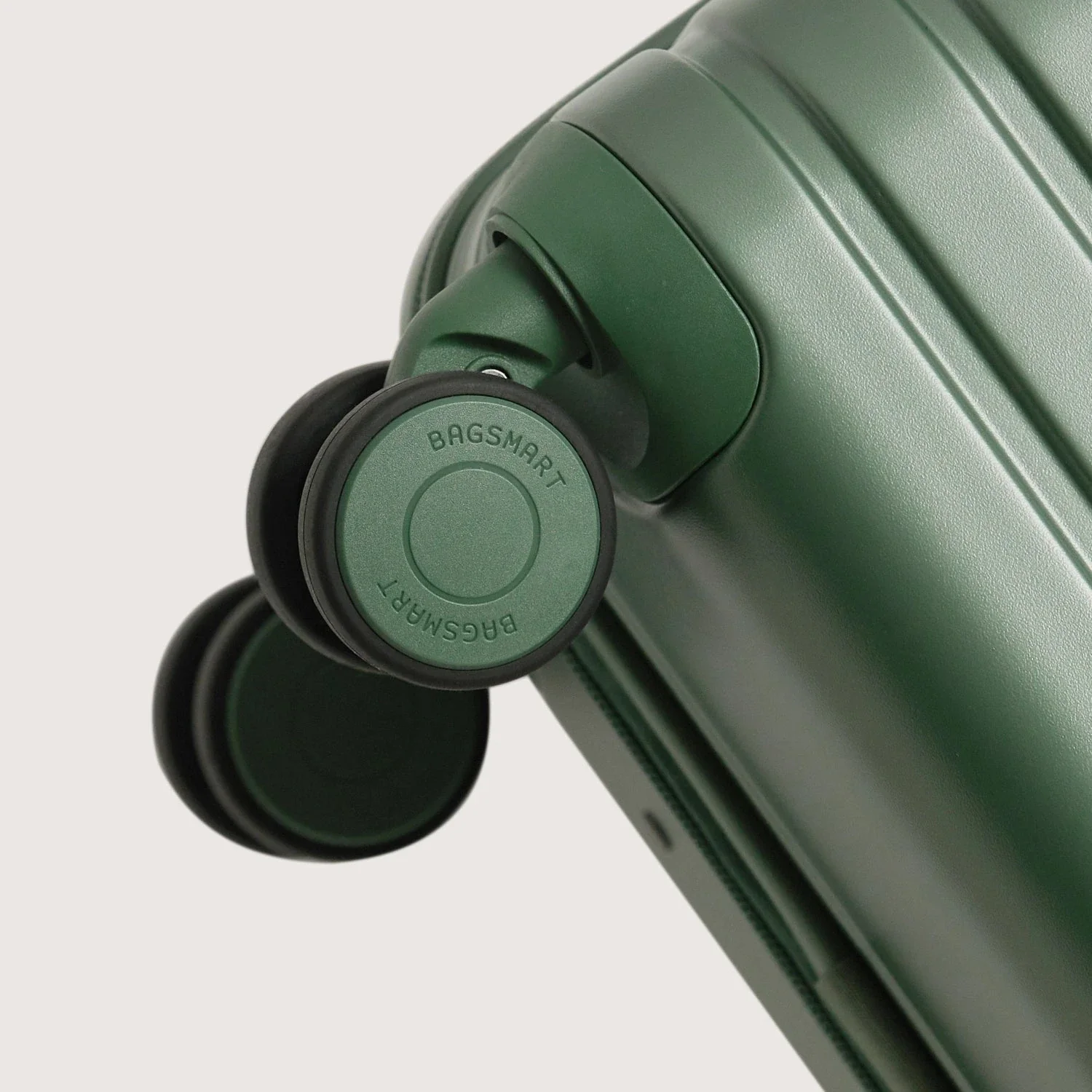 (FREE GIFT) Getaway 19" Carry-On - Image 13