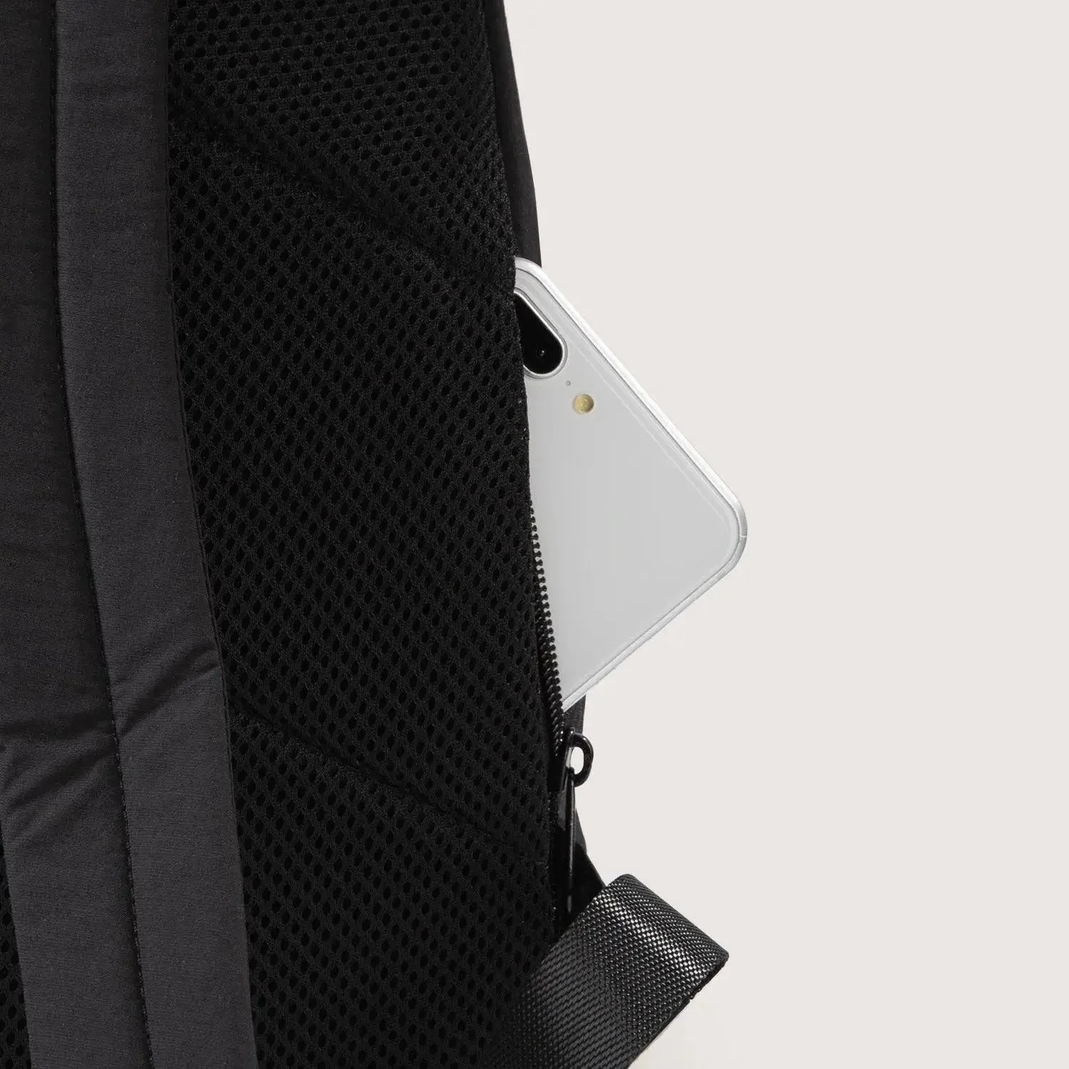 Zoraesque 14L Featherlight 13.3 Inch Backpack - Image 24